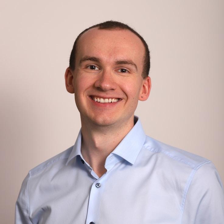 Portrait of Alex Rivera, community mentor and Italian cuisine expert